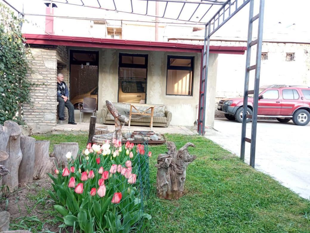 Hotel Continental Gori Extérieur photo